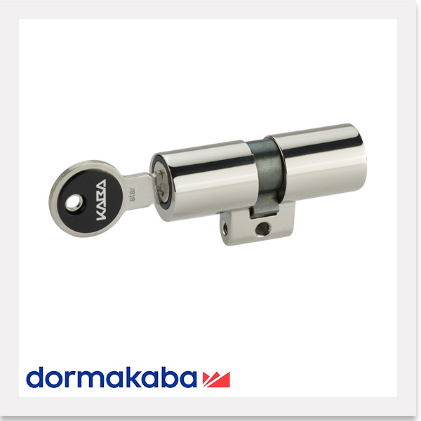 Lock cylinder with reversible key